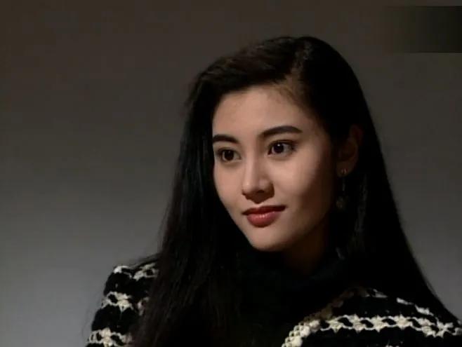 港圈女星是怎么被*养包**的？