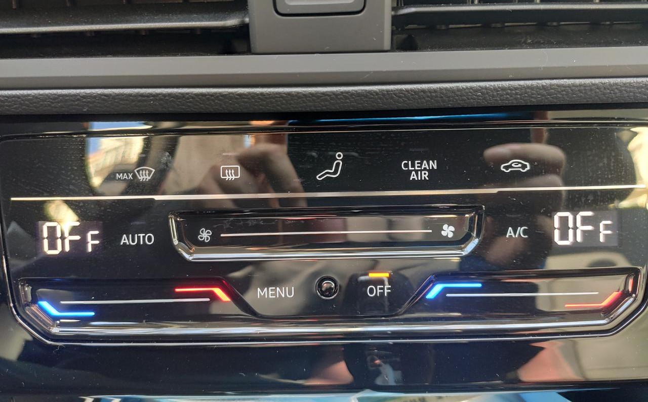 宝来小车一般1公里多少钱油费,雷凌双擎和宝来一年油费多少