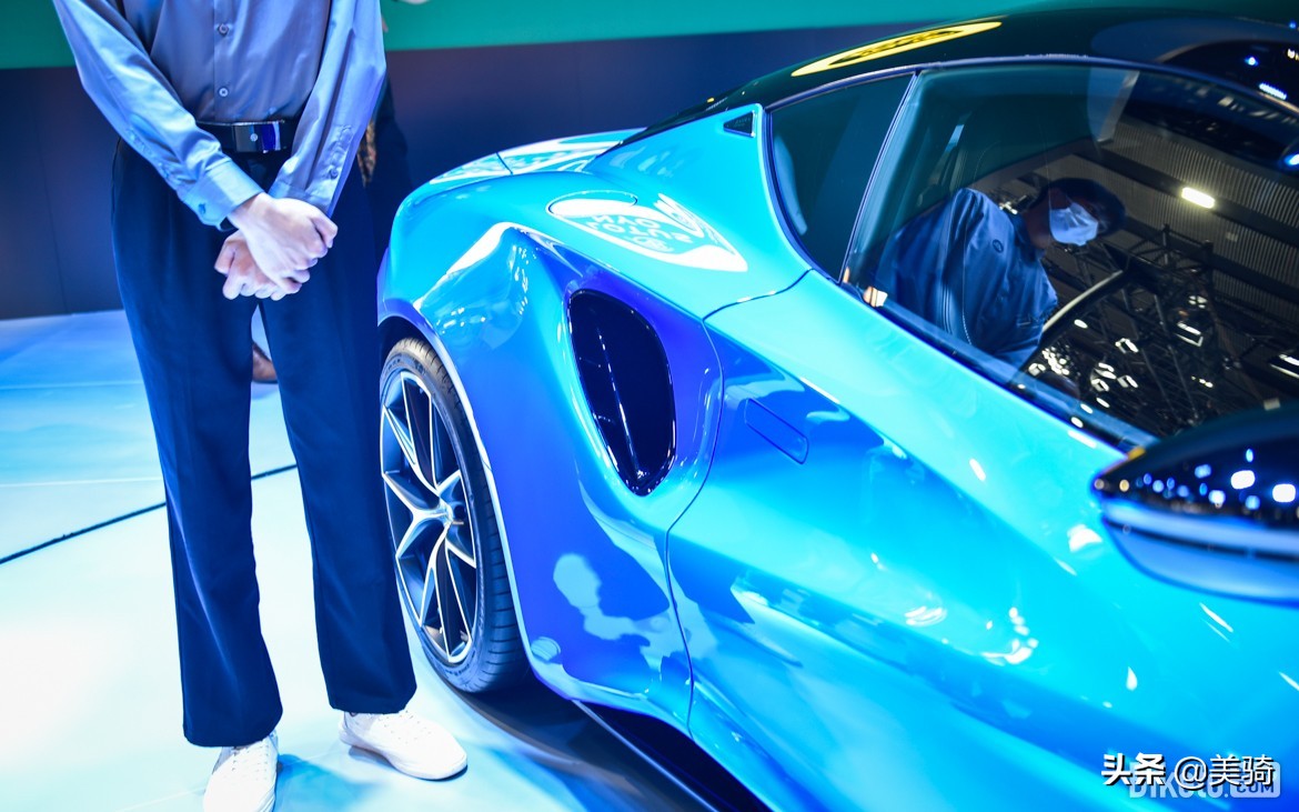 超贵的新世代场地车HopeXLotusHB.T国内首秀