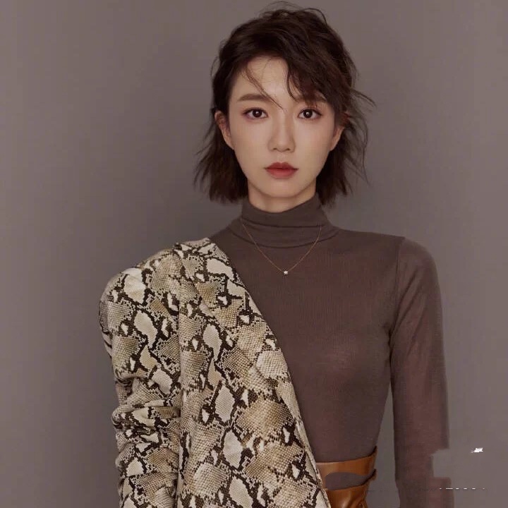 留长发尴尬期如何打理发型,留长发的过程中怎么打理头发