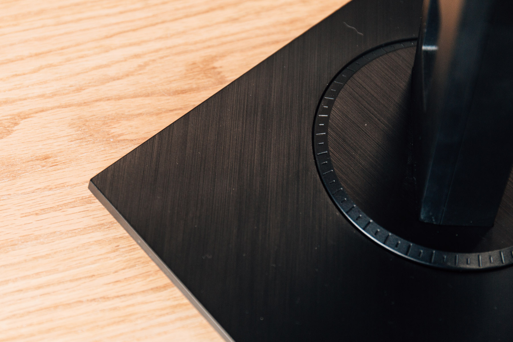 华硕2k170hz绝杀吹雪显示器评测,华硕32寸2k144hz显示器测评