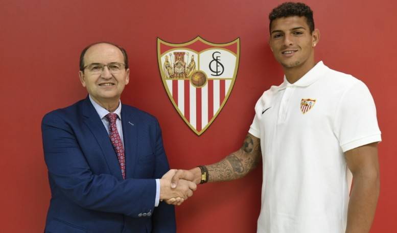 被亚洲一哥“踢断肋骨”的人出镜了：4月9日国际足坛最新传闻