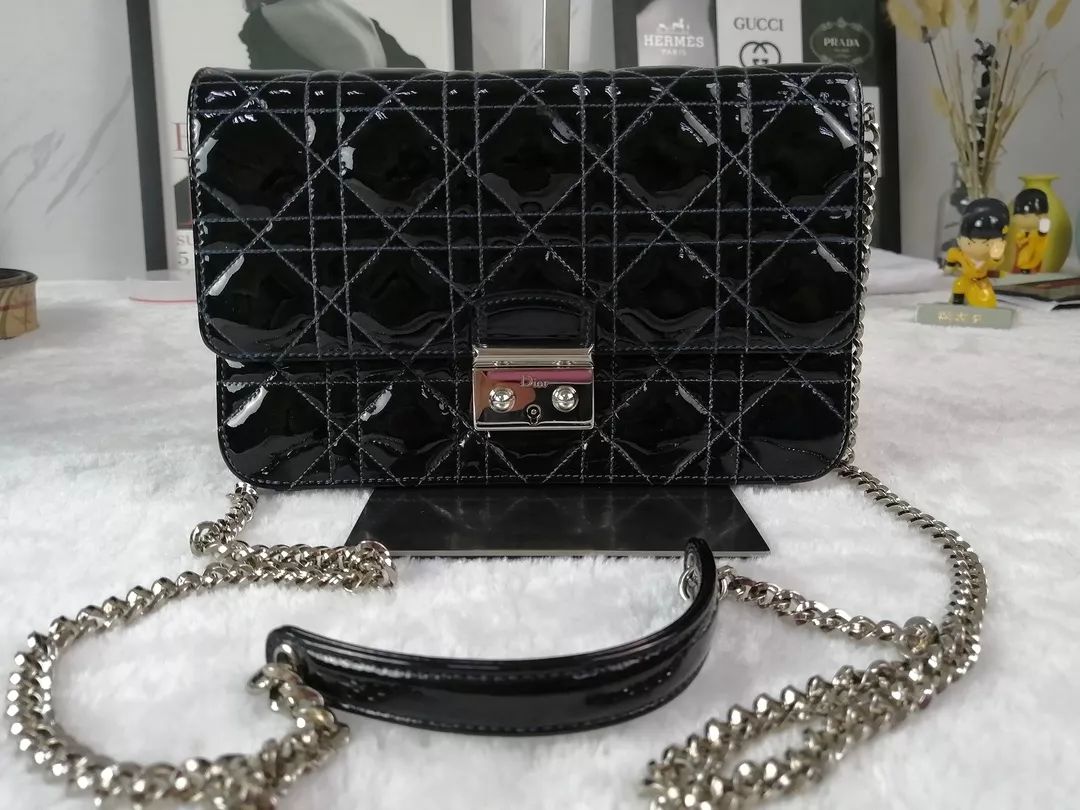 包包护理保养注意事项,包包护理怎么防掉包