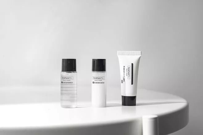 苨萃（NICUI）护肤：囤了很多护肤品小样？乱用当心毁容