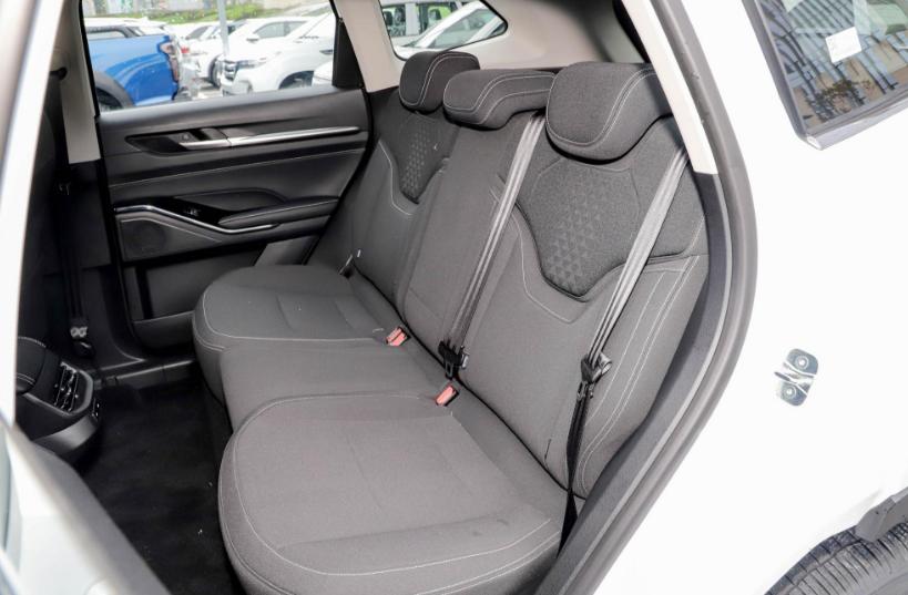 哈弗h6第三代1.5t最低配评测,哈弗h62021款1.5tgdi自动冠军版