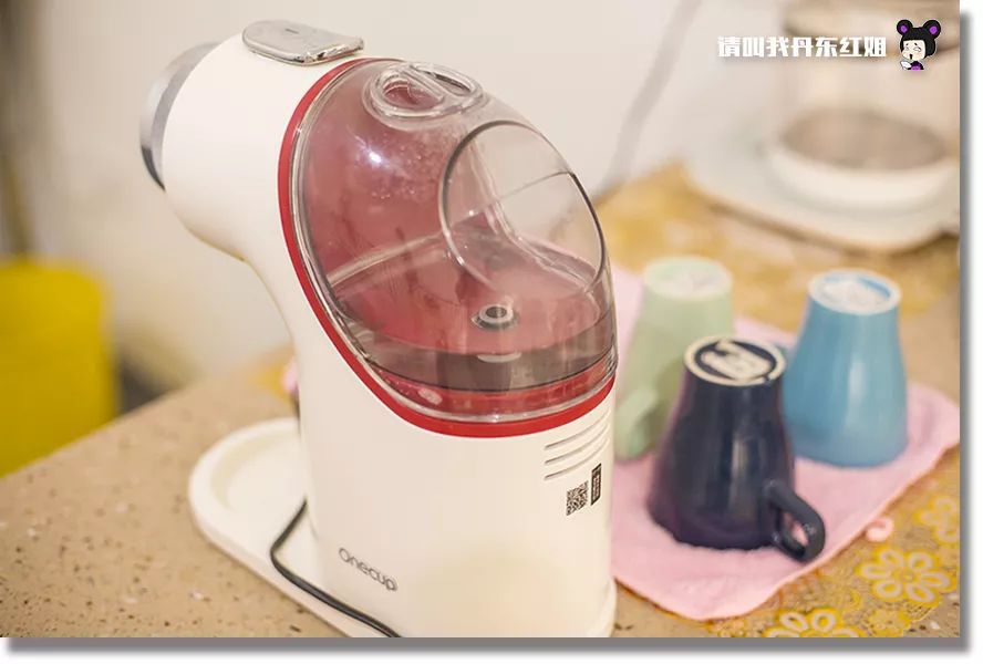 小情侣闺蜜居然在小屋鼓捣一下午，弄出了这个？