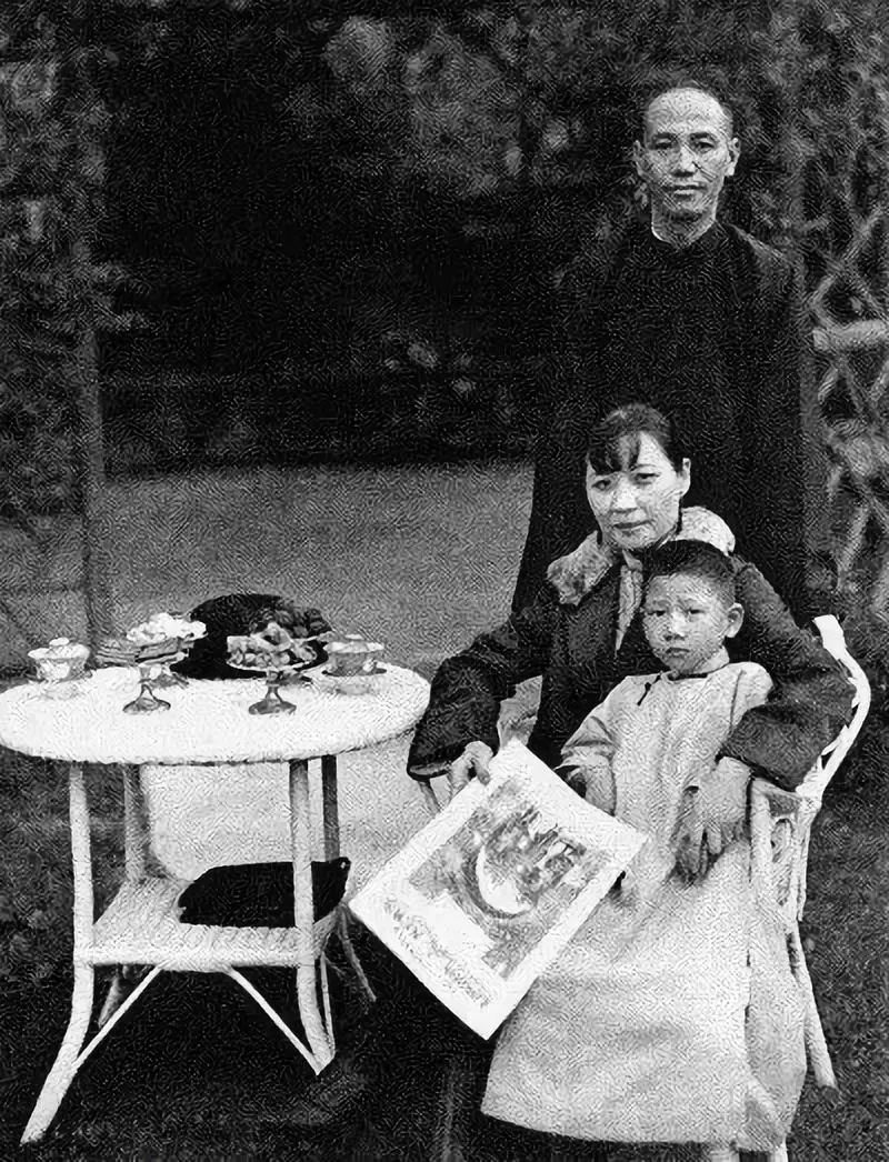 泪崩!1年1张,百年上海,老底子上海人都看哭了!