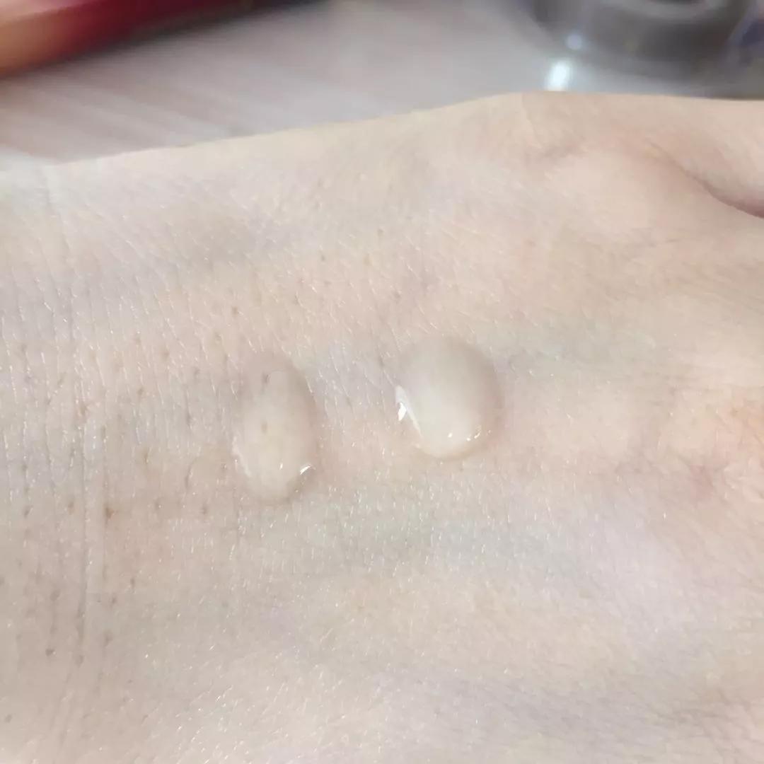 雪花秀人参水乳有修复功能吗,雪花秀人参套装与悦薇水乳哪个好