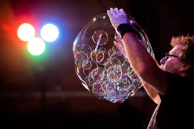 惊喜福袋1元起！TF口红套盒、AJ等任性抽！水秀天地2周年狂欢来啦