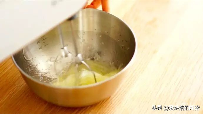 邱莹莹同款草莓奶油蛋糕，基础戚风胚，徒手脱模剖片及抹面挤花