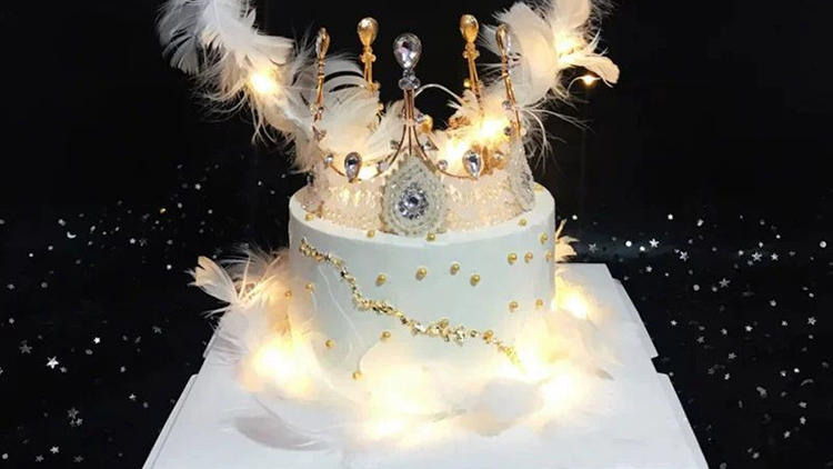 高颜值生日蛋糕2023新款,高颜值的生日蛋糕推荐