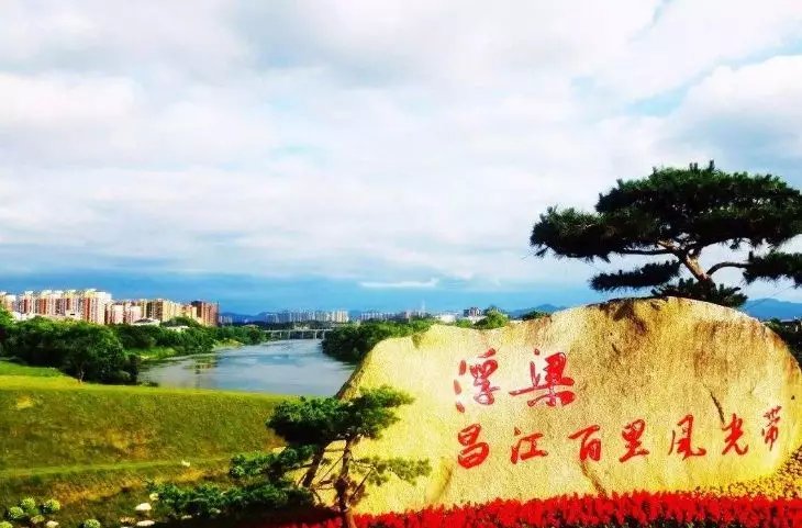 走进千年陶瓷古镇,景德镇碎瓷片博物馆之夜