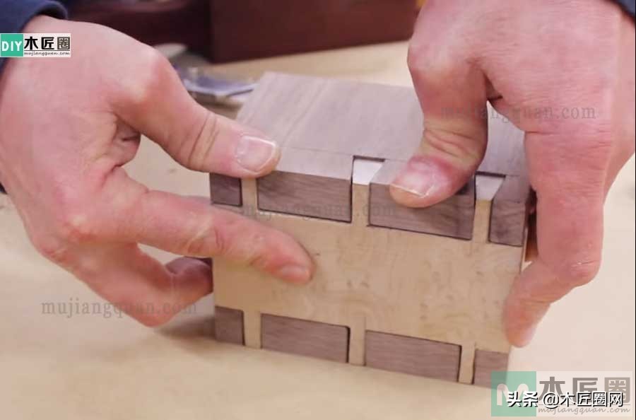 自制吉他挂钩墙壁挂架,吉他墙架制作视频