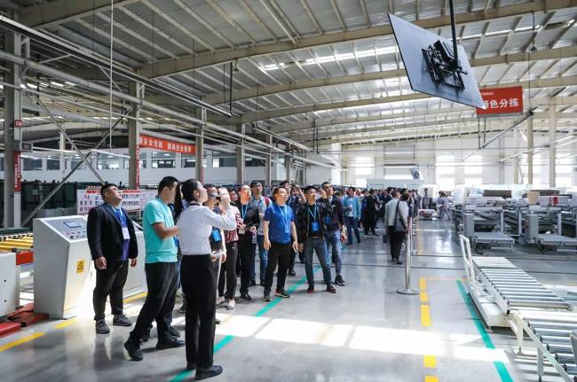 3d无漆木门和烤漆门哪个好,3d木门无漆和免漆门区别