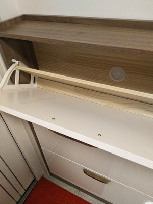 全屋定制翻斗鞋柜制作,定制的翻板鞋柜怎么装门