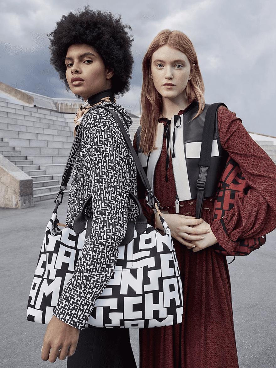 今年特别流行尼龙包 (今年流行的尼龙包包)