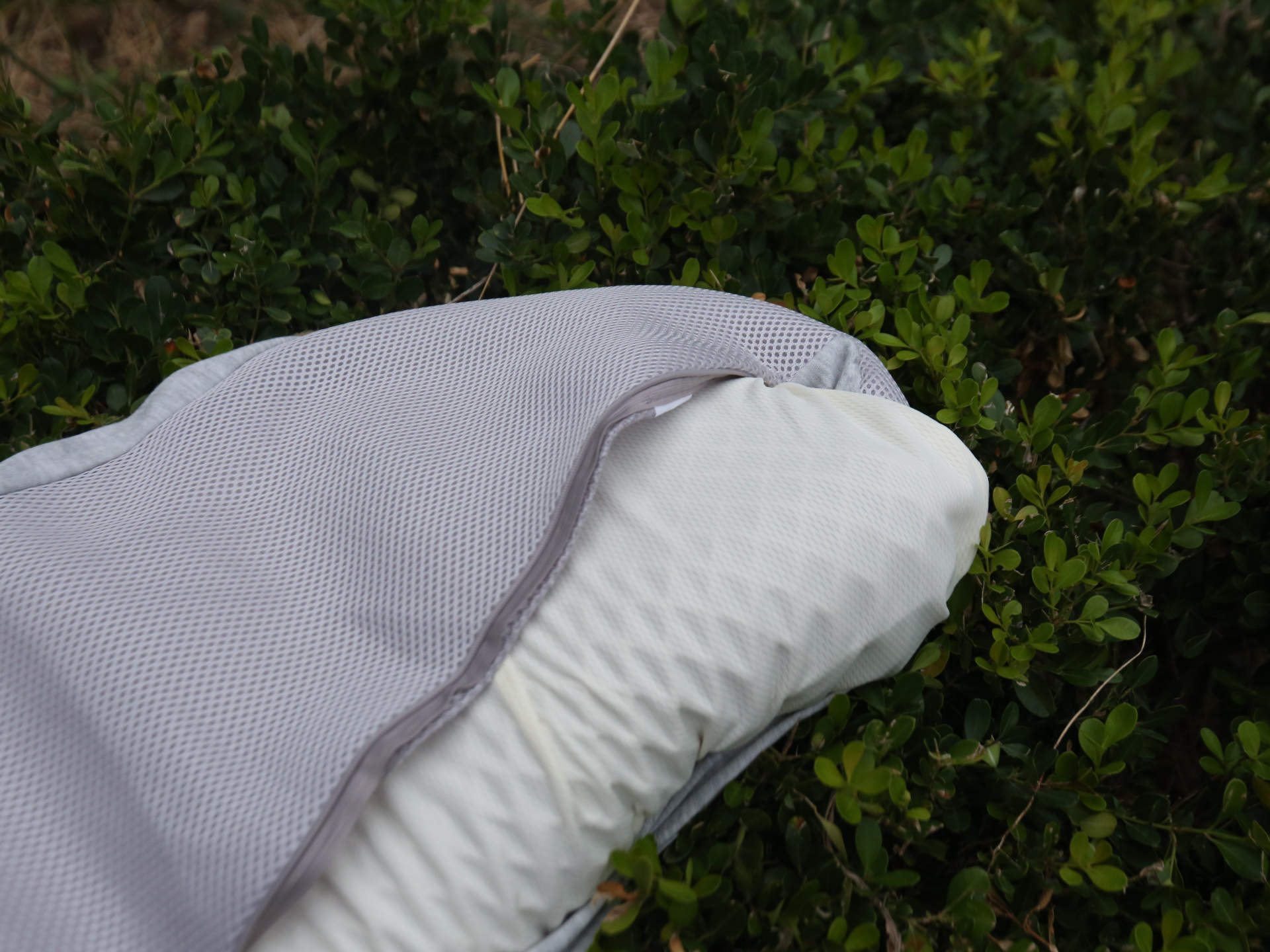 8h释压舒弹纤维枕测评,8h蜂巢枕头