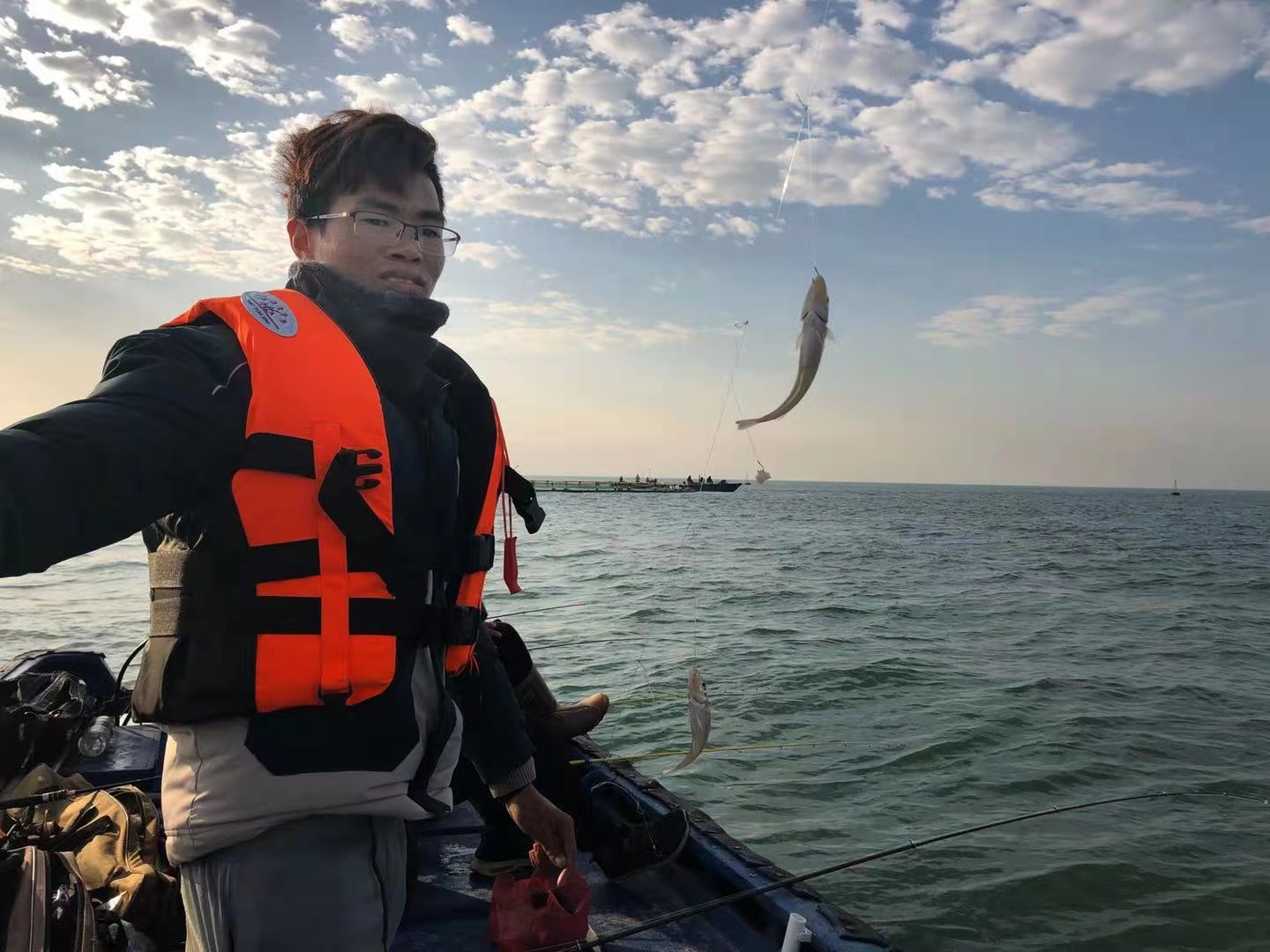 湛江出海钓鱼多少钱一天,在湛江海钓多少钱