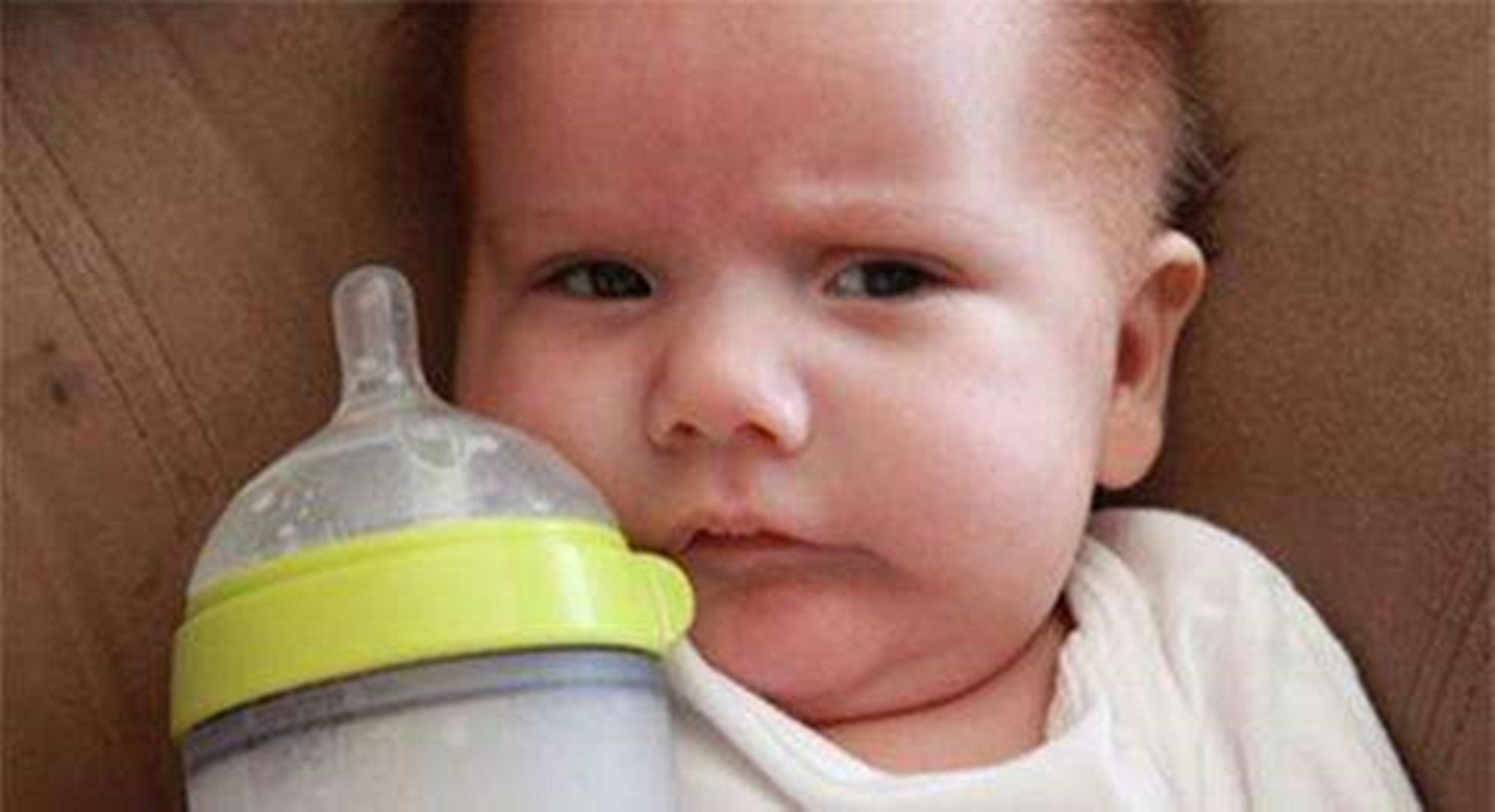 小孩乳牙变黑就剩牙根了怎么回事,孩子的乳牙牙齿变黑是什么问题