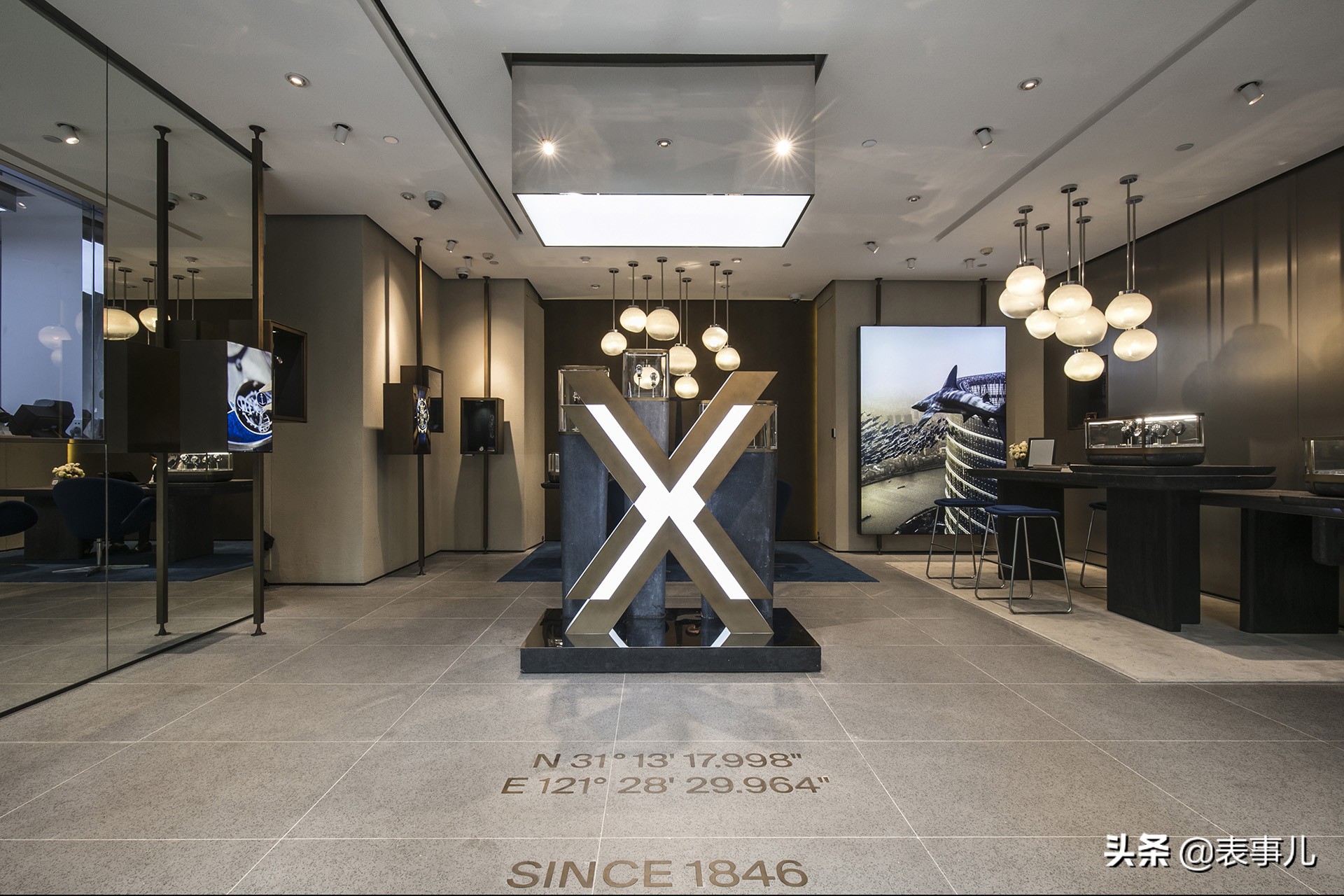 半年5家专卖店，邀请向佐张翰范丞丞，如何看待雅典的快速布局？