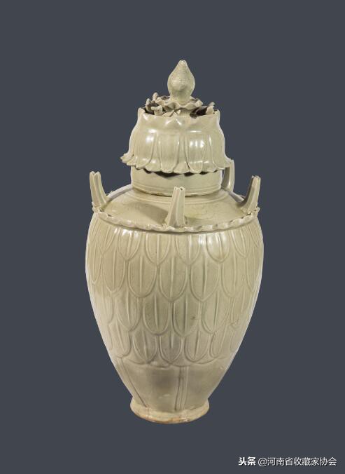 宋代龙泉窑瓷器胎釉鉴定全图片,宋代龙泉窑底足胎釉结合处的特征