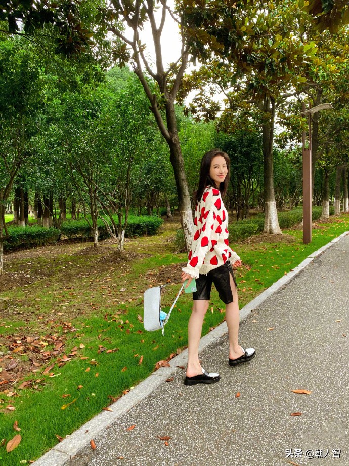 明星秋天穿衣搭配图鉴,明星秋天穿搭外套