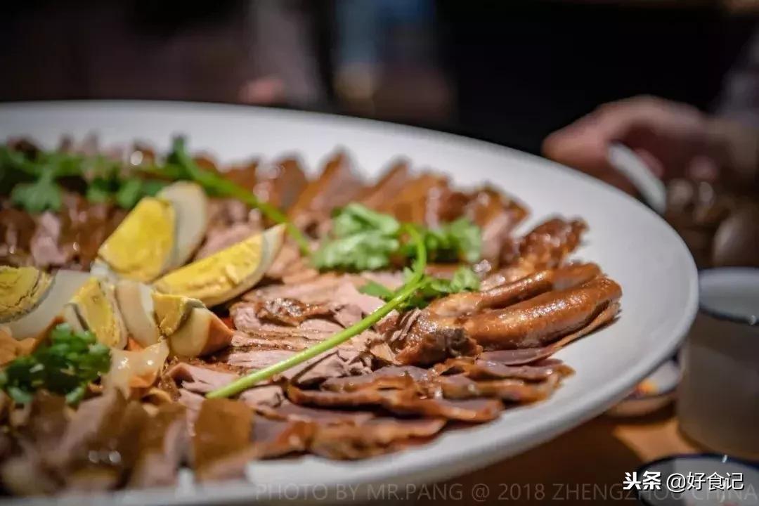 郑州商场购物中心推荐美食,郑州比较厉害的商场