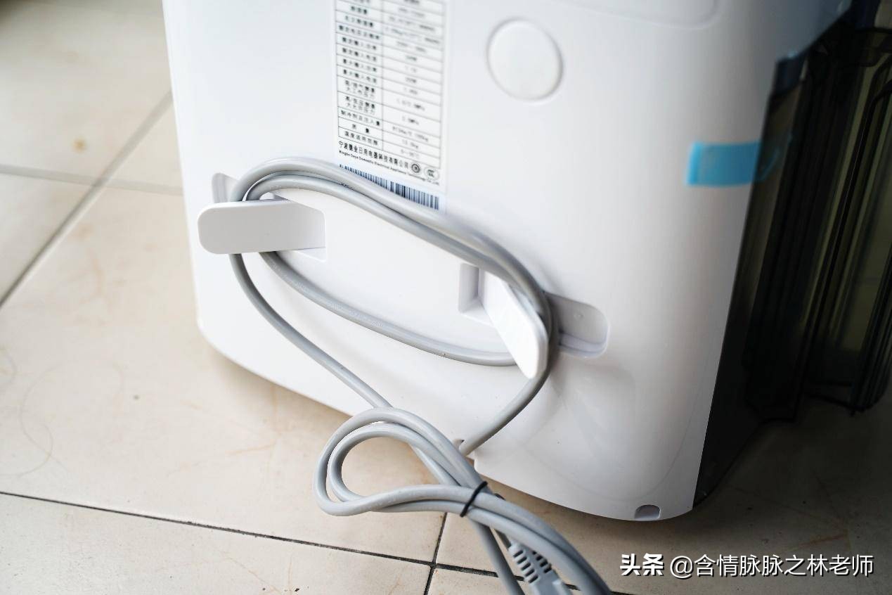 下雨天衣服干燥用除湿机,下雨天衣服湿了该怎样快速吹干