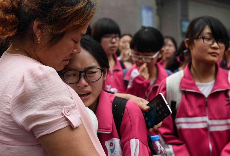 14岁孩子叛逆期该怎么办,陪伴孩子度过13岁叛逆期