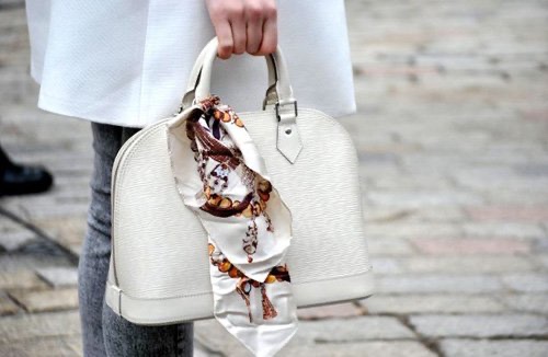 中年什么包包好看又百搭,三十多岁适合哪款百搭包包