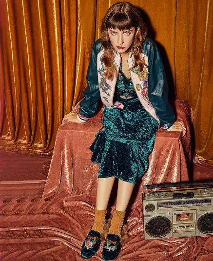 2020十大最火潮鞋百搭,2018最火的4双鞋穿上时髦一整年