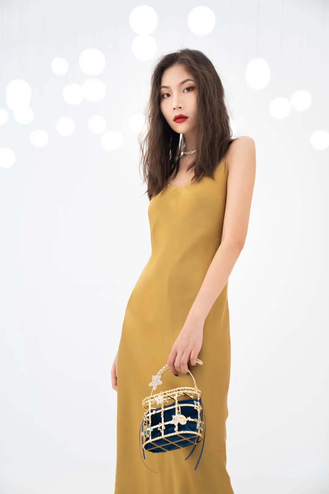 网红自拍照技巧大全教程,网红怎么拍照p图教程