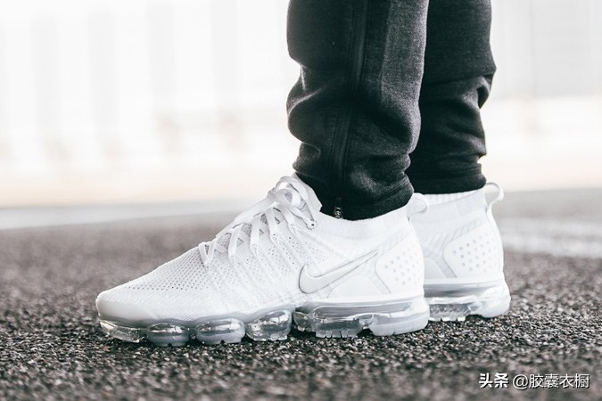 哪个品牌的运动鞋质量好价格实惠,世界上十大运动鞋品牌