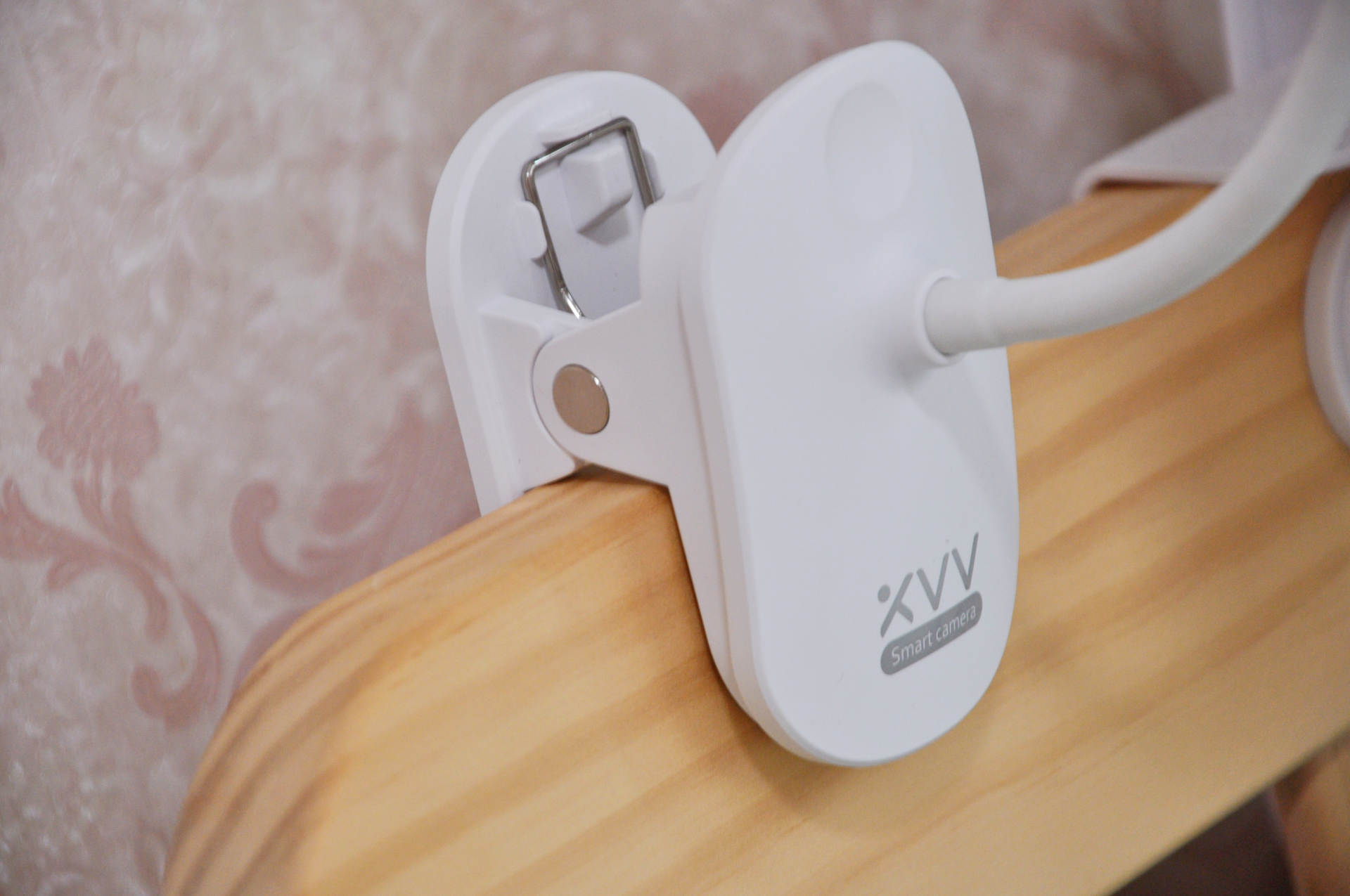 帮你随时随地、无时无刻的陪在宝宝左右，xiaovv婴儿监护器