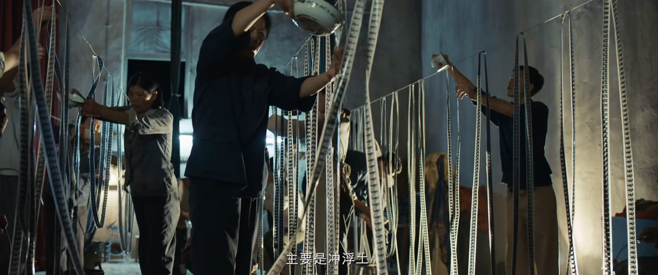 章宇宋佳演激情戏,王*源千**肉搏吴彦祖,谁能在最惨11月成为黑马