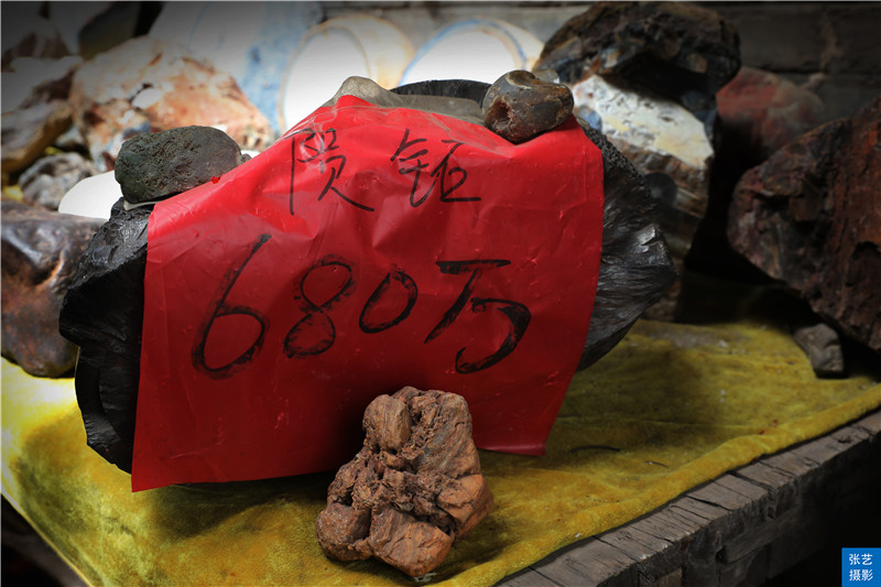 山西平遥石头,平遥公园捡珍贵石头