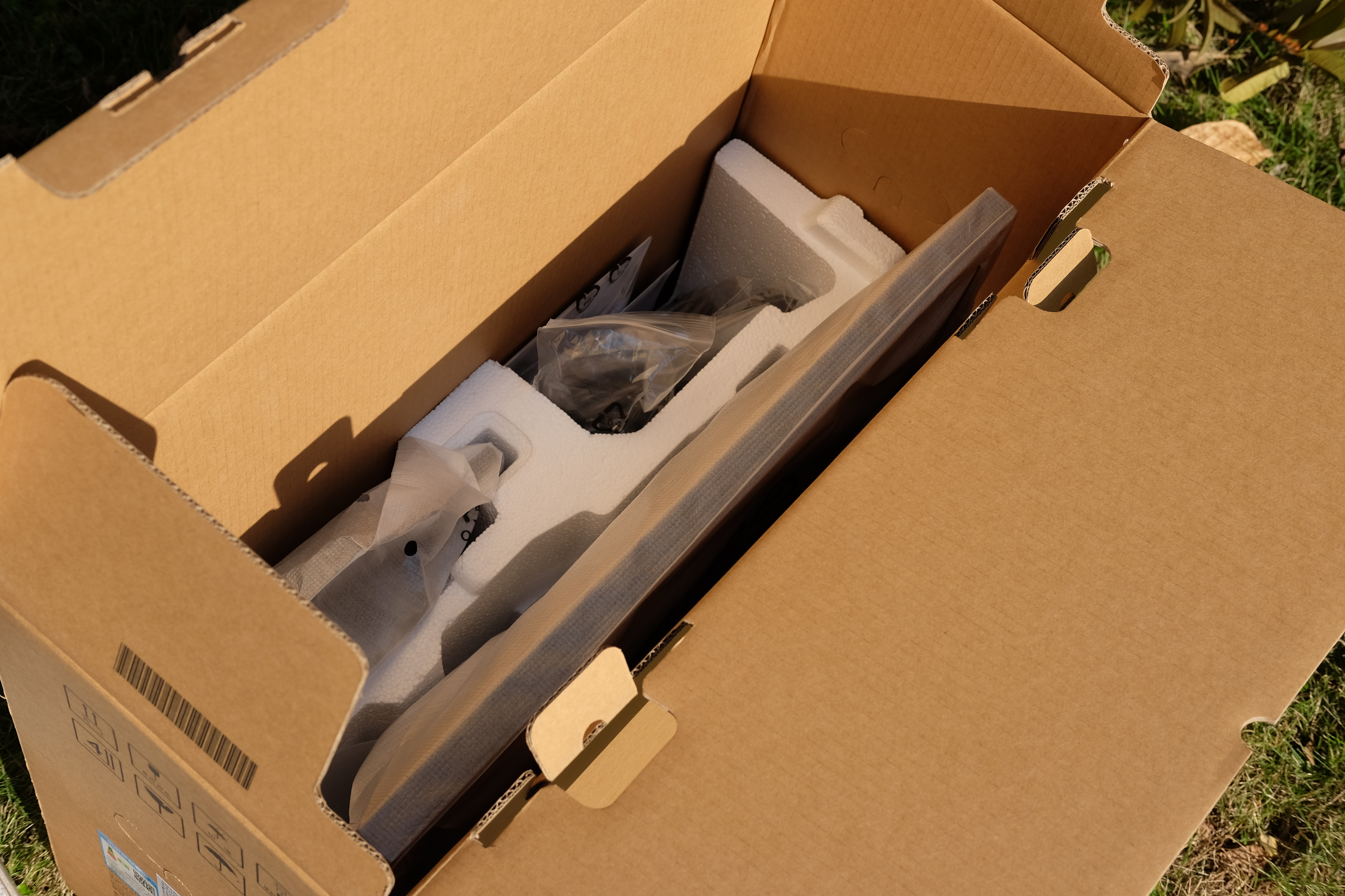 明基SW240专业显示器,明基sw240专业摄影绘图色准显示器