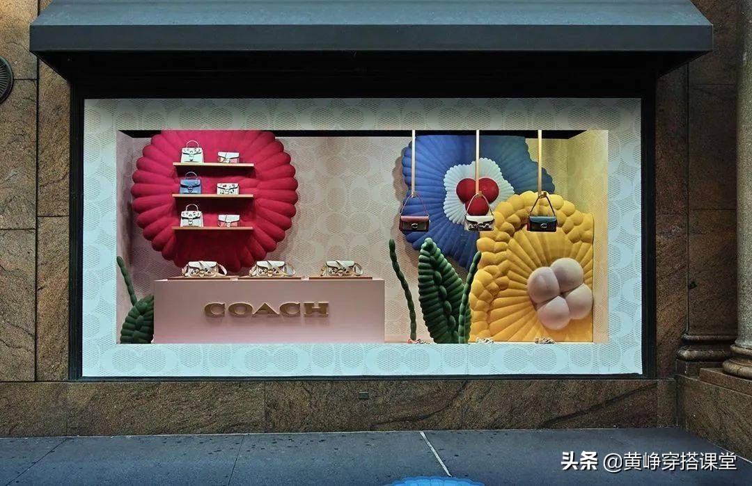 回头率专业造型,吸引人的橱窗设计