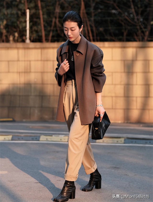 九分裤短靴利落显高又时髦,牛仔裤短靴入冬正流行好看又高级