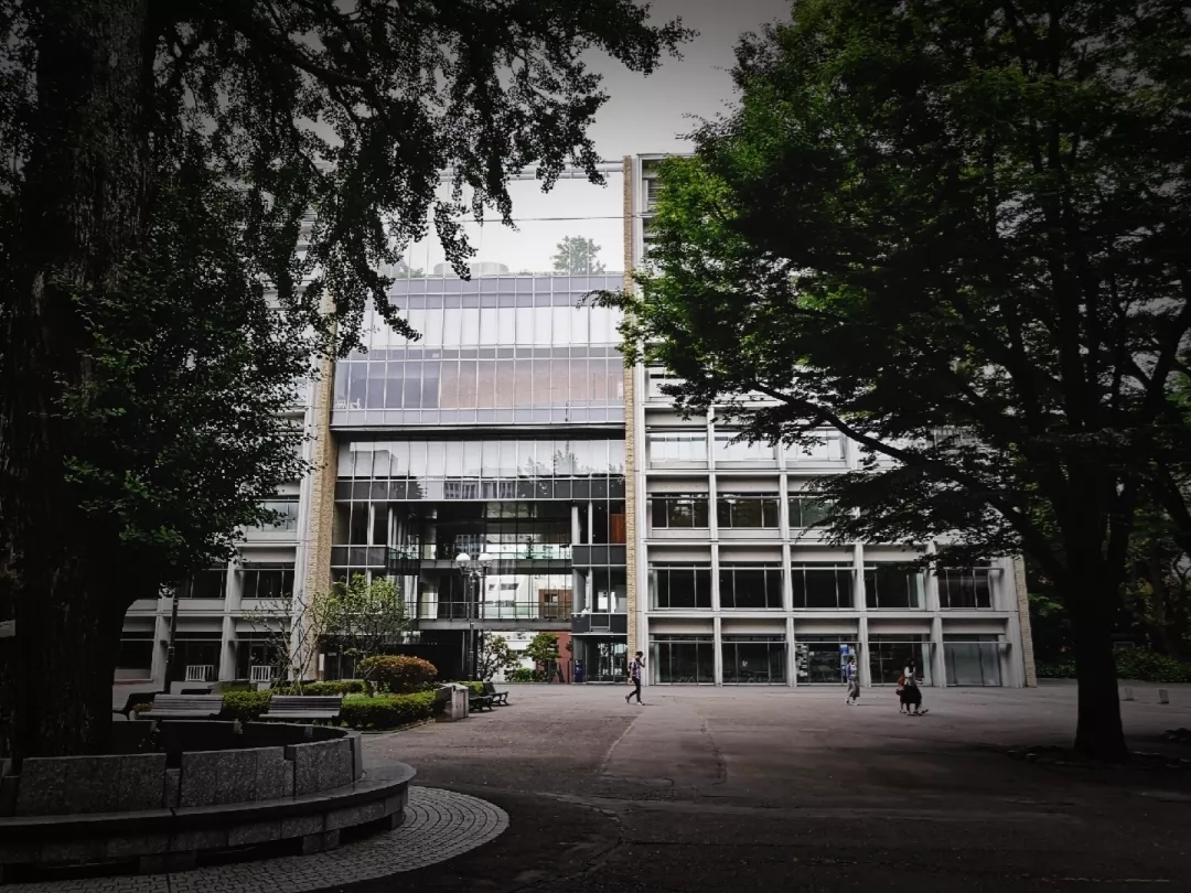 庆应义塾大学:亚洲第一私立学府,创立者被印在了日元上