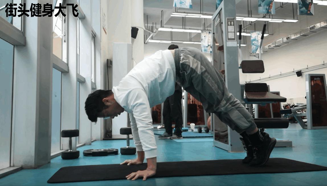 练俯卧撑怎样才能达到增肌的效果,俯卧撑增肌训练一次做几个合适