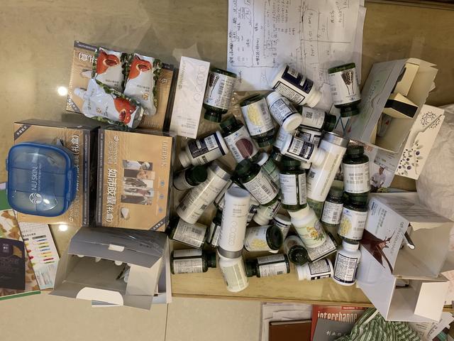 女业务员喝保健品果汁去世,女子感冒喝果汁去世