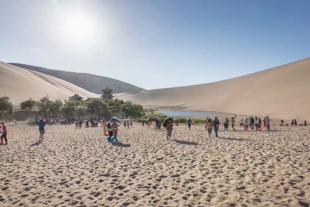 敦煌为什么会是佛教圣地,敦煌为什么能闻名世界