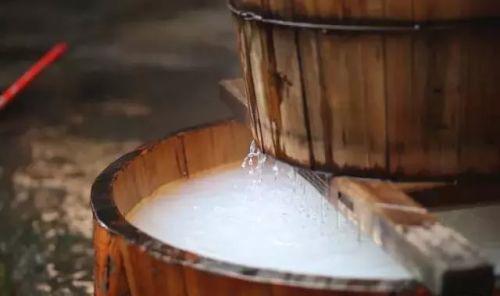 阿拉伯人喝白酒,白酒起源阿拉伯国家