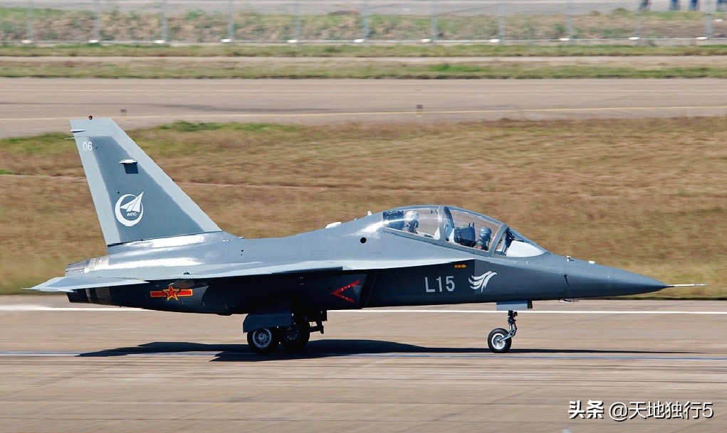 伦敦上空的猎鹰,空中的猎鹰