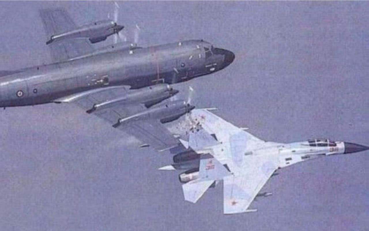 美苏冷战对应哪一个外交政策,美苏冷战有哪些表现方式