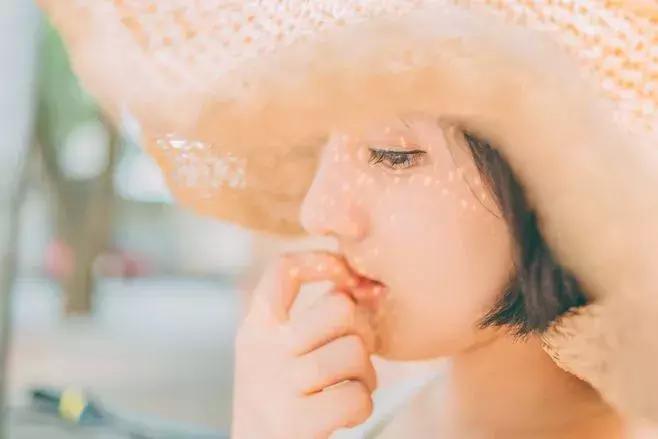 女人把一切给了男人,女人把一切给了一个男人