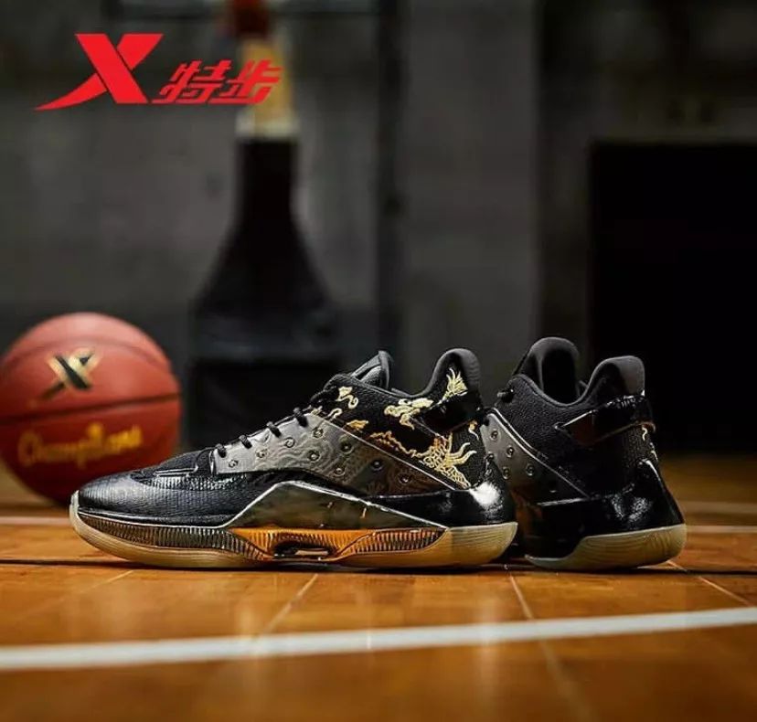 林书豪黄蜂配色战靴,林书豪12年球鞋