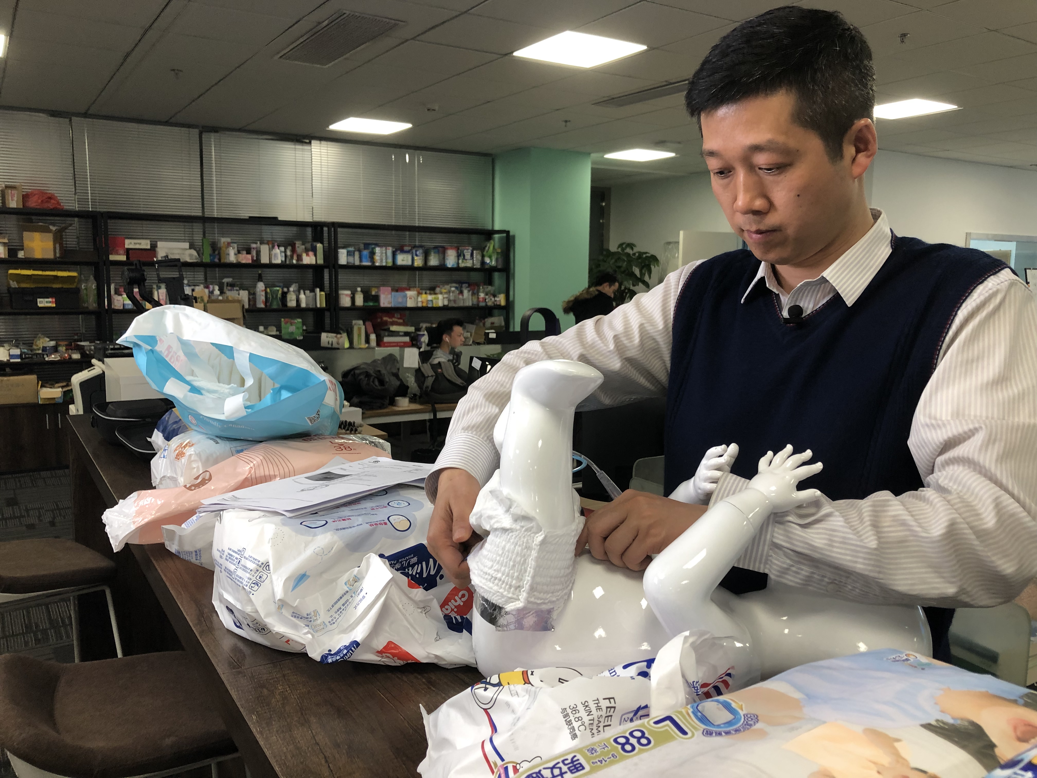 老爸评测直播拉拉裤,测评最好用的拉拉裤