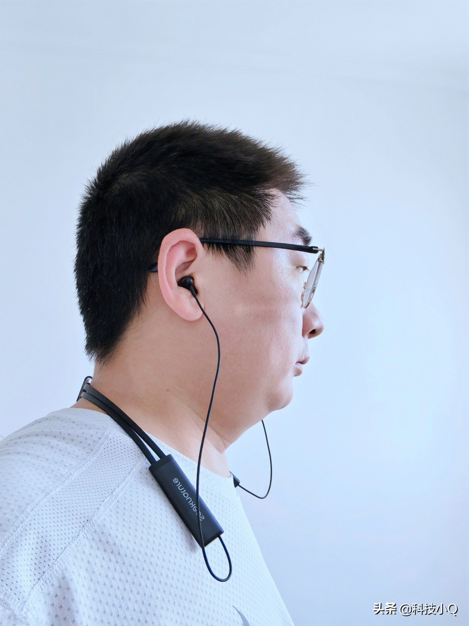 森然wh10直播监听耳机,森然无线耳机n10和wh10有什么区别